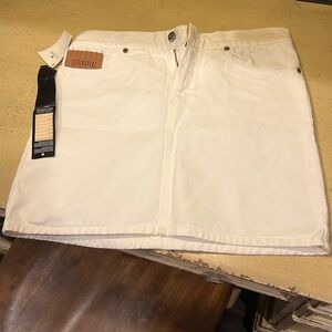 NWT Women White Denim Ferre Jean Skirt